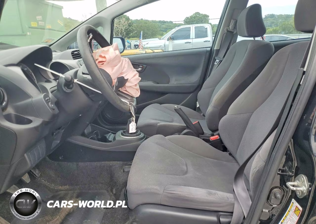 2010 Honda Fit VIN:JHMGE8G29AC018176 - 7