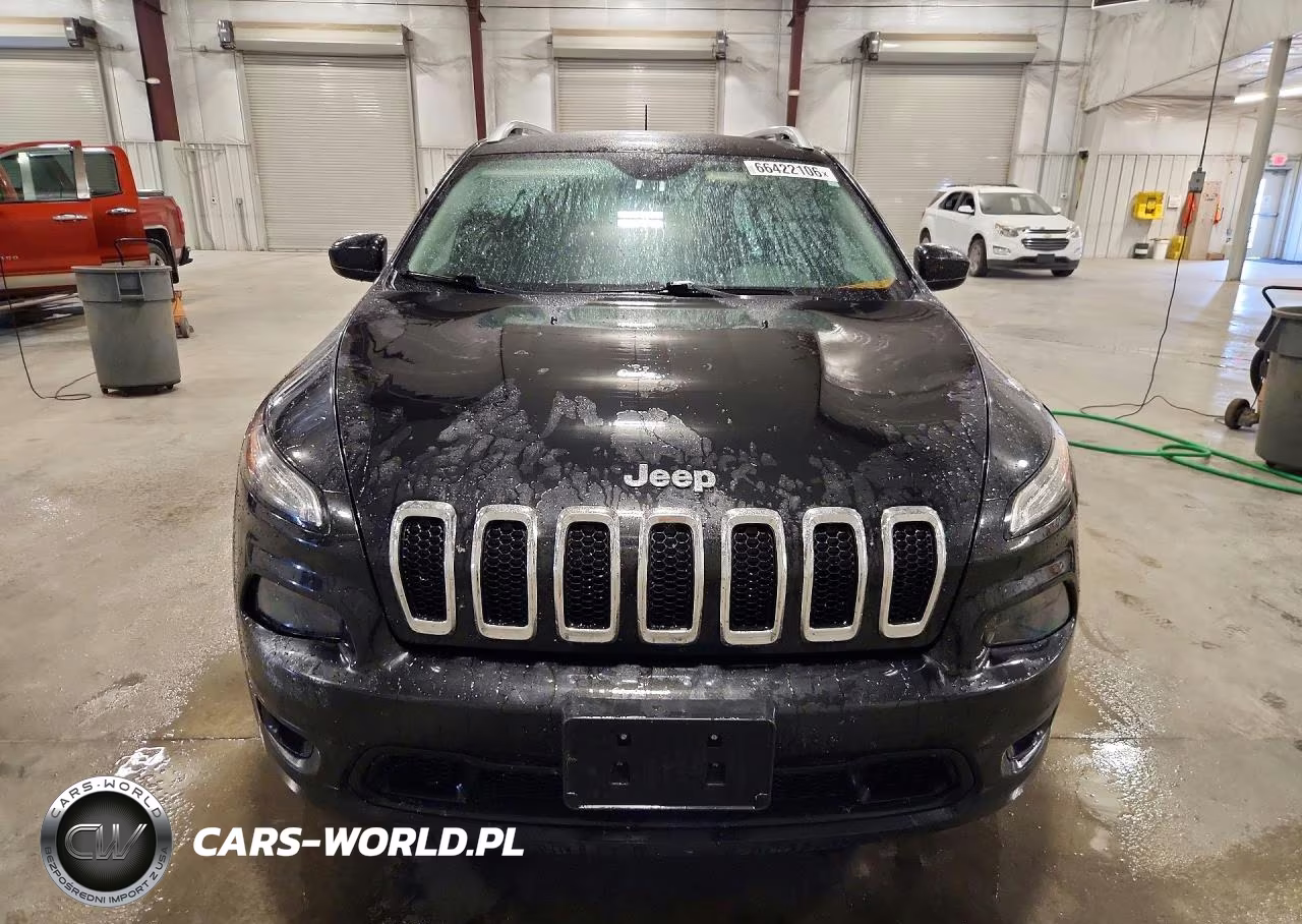 2015 Jeep Cherokee Latitude VIN:1C4PJMCS1FW773842 - 5
