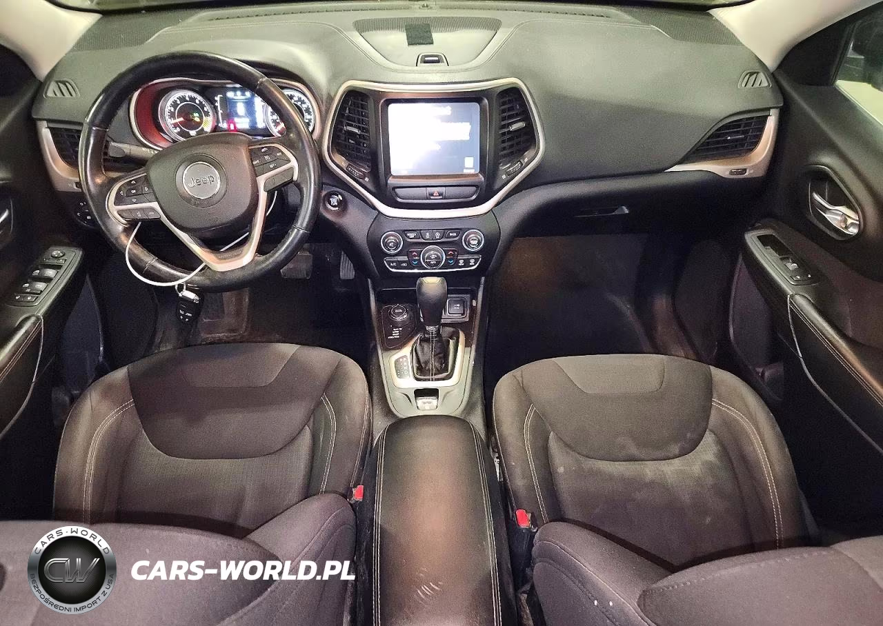 2015 Jeep Cherokee Latitude VIN:1C4PJMCS1FW773842 - 8