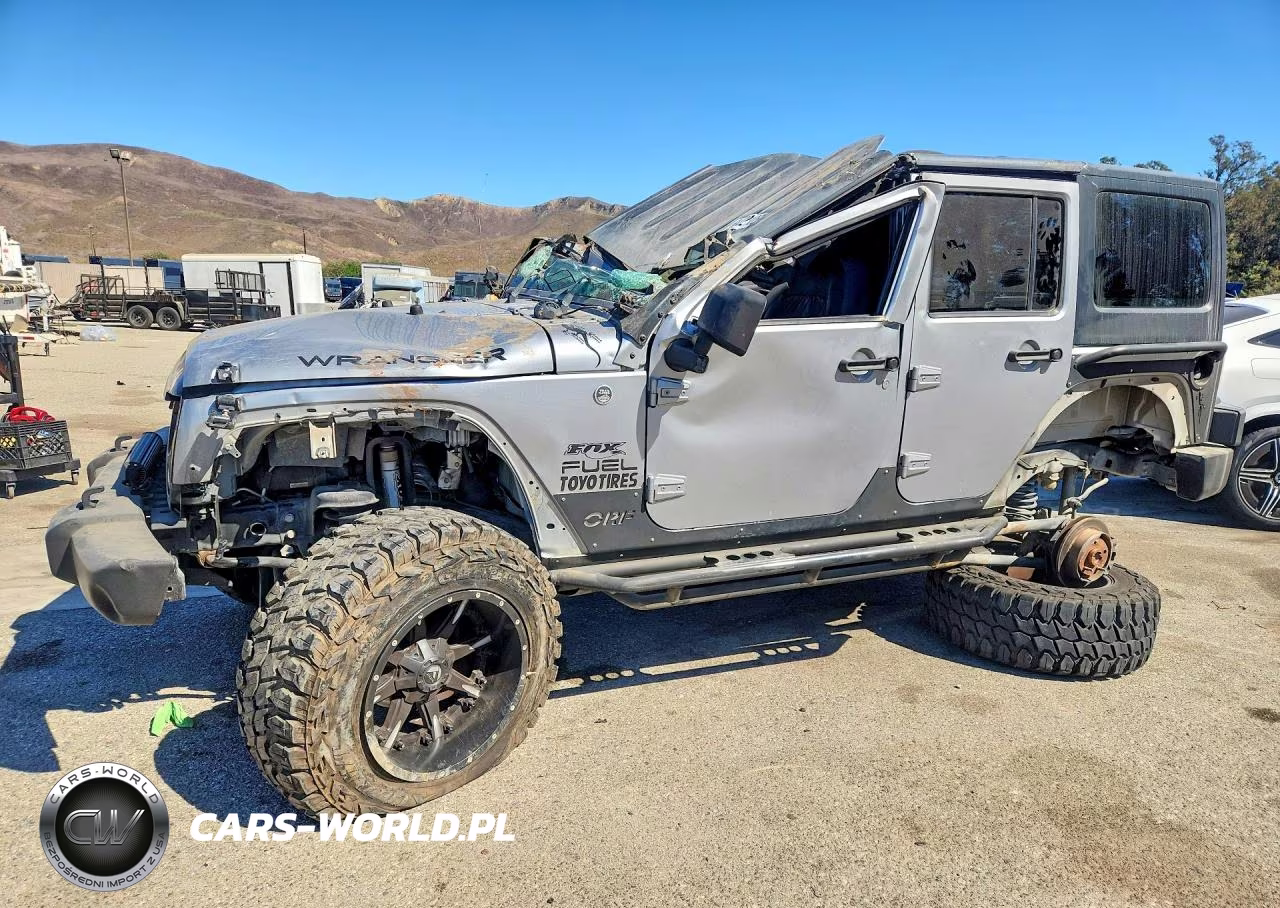 2013 Jeep Wrangler Unlimited Sport – zdjęcie 1 z 12