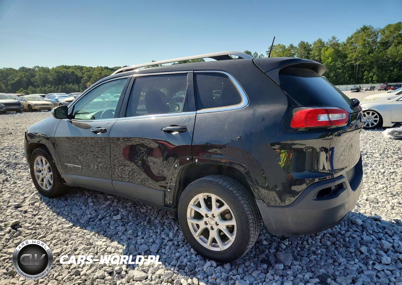 2016 Jeep Cherokee Latitude VIN:1C4PJLCB2GW135269 - 2