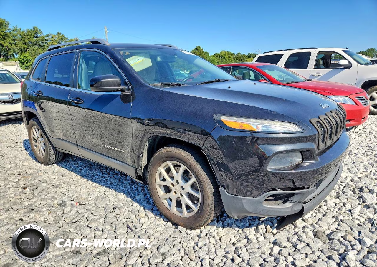 2016 Jeep Cherokee Latitude VIN:1C4PJLCB2GW135269 - 4