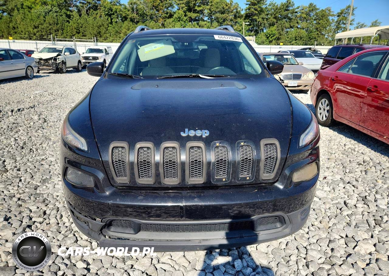 2016 Jeep Cherokee Latitude VIN:1C4PJLCB2GW135269 - 5