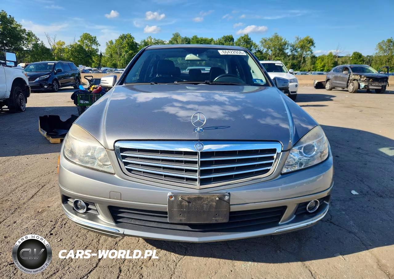 2010 Mercedes-Benz C 300 4Matic VIN:WDDGF8BB1AR118507 - 5