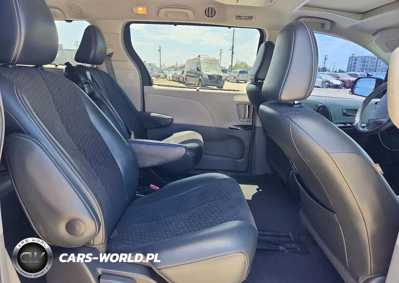 2013 Toyota Sienna Sport VIN:5TDXK3DC8DS313184 - 11