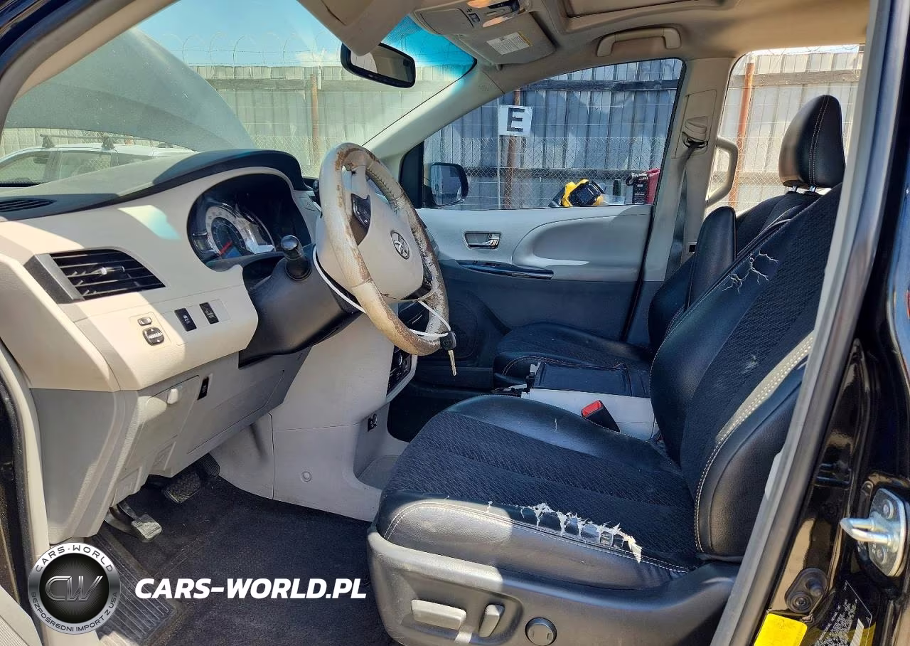 2013 Toyota Sienna Sport VIN:5TDXK3DC8DS313184 - 7