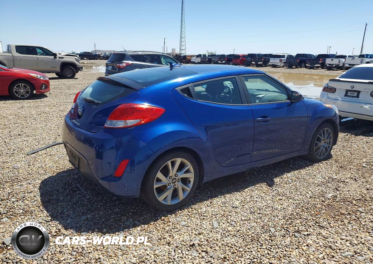 2017 Hyundai Veloster Base VIN:KMHTC6AD7HU309361 - 3