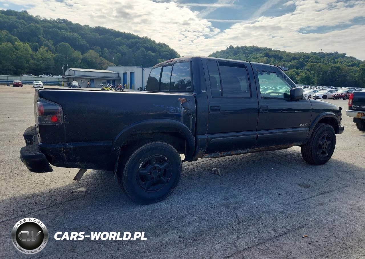 2003 Chevrolet S Truck S10 VIN:1GCDT13XX3K160581 - 3