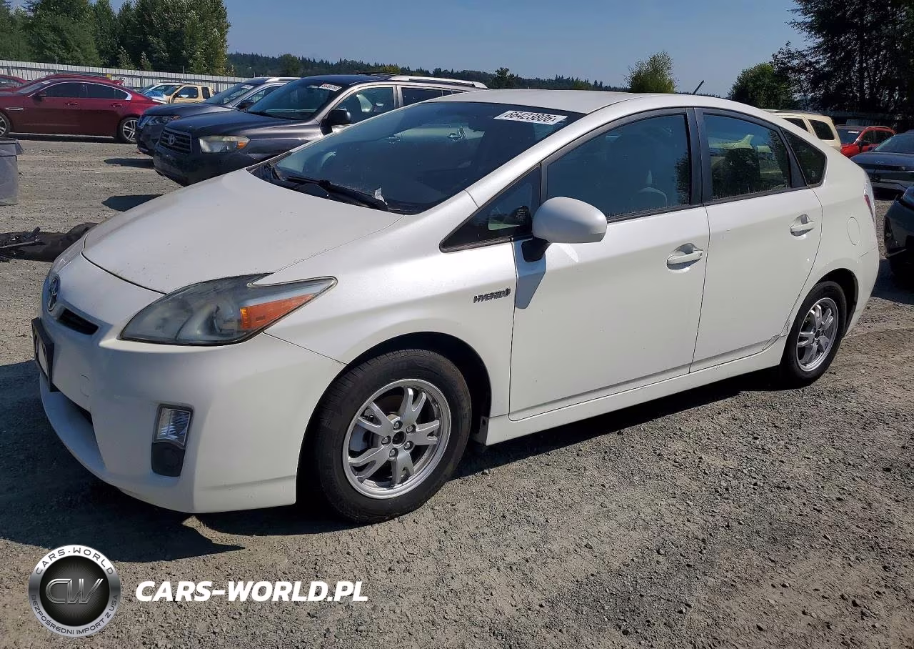 2011 Toyota Prius Two