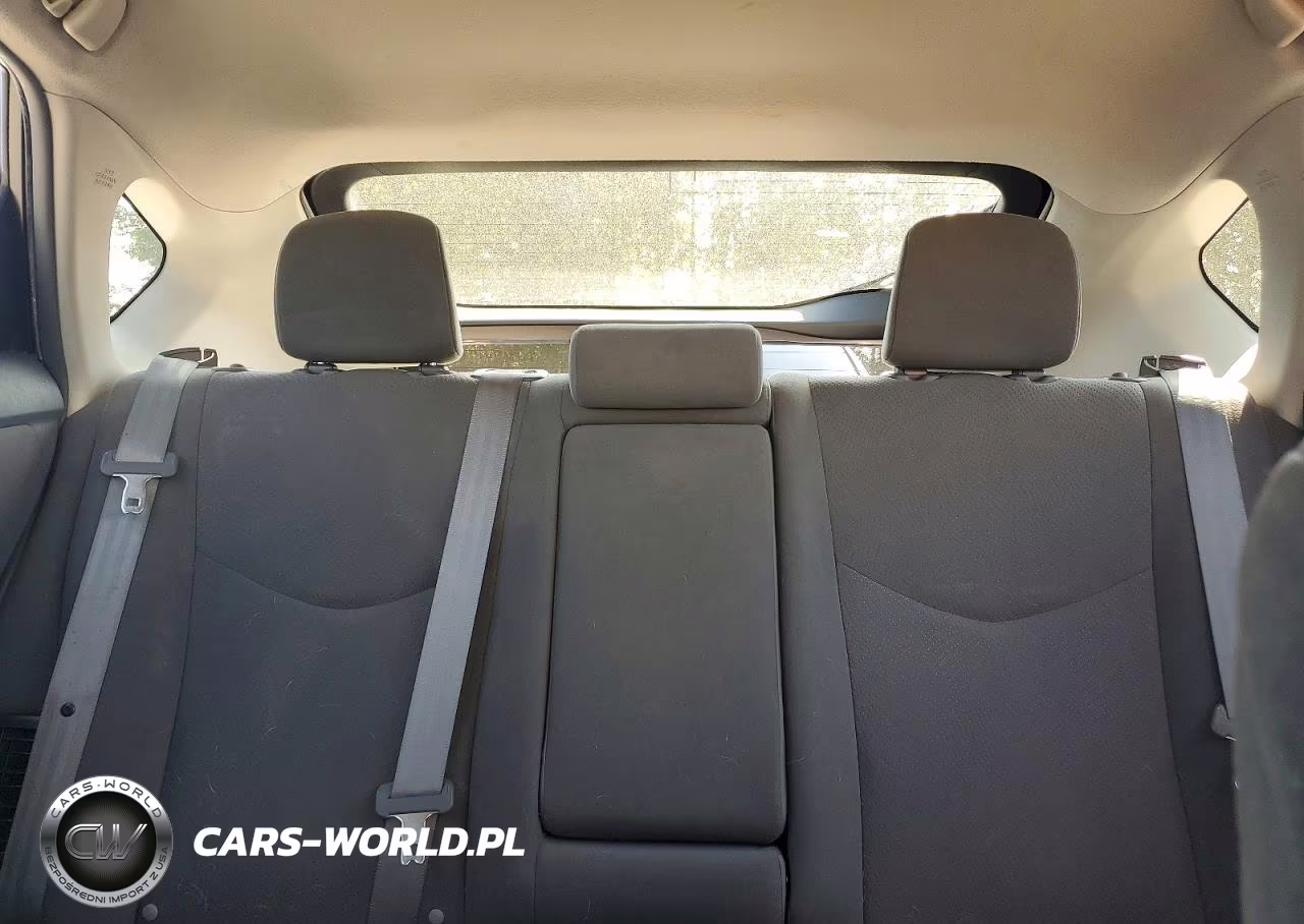 2011 Toyota Prius Two VIN:JTDKN3DU8B5369400 - 10
