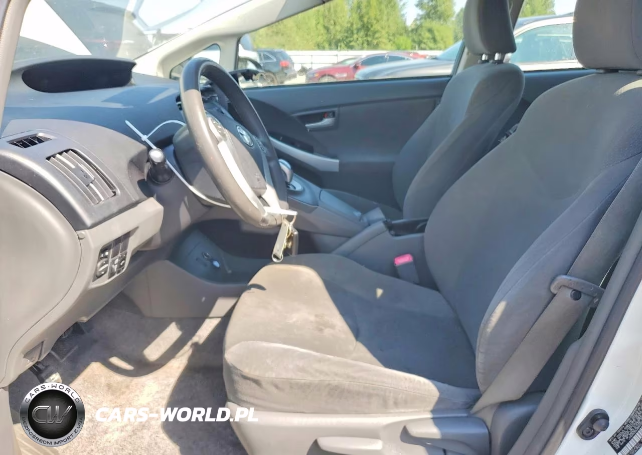 2011 Toyota Prius Two VIN:JTDKN3DU8B5369400 - 7