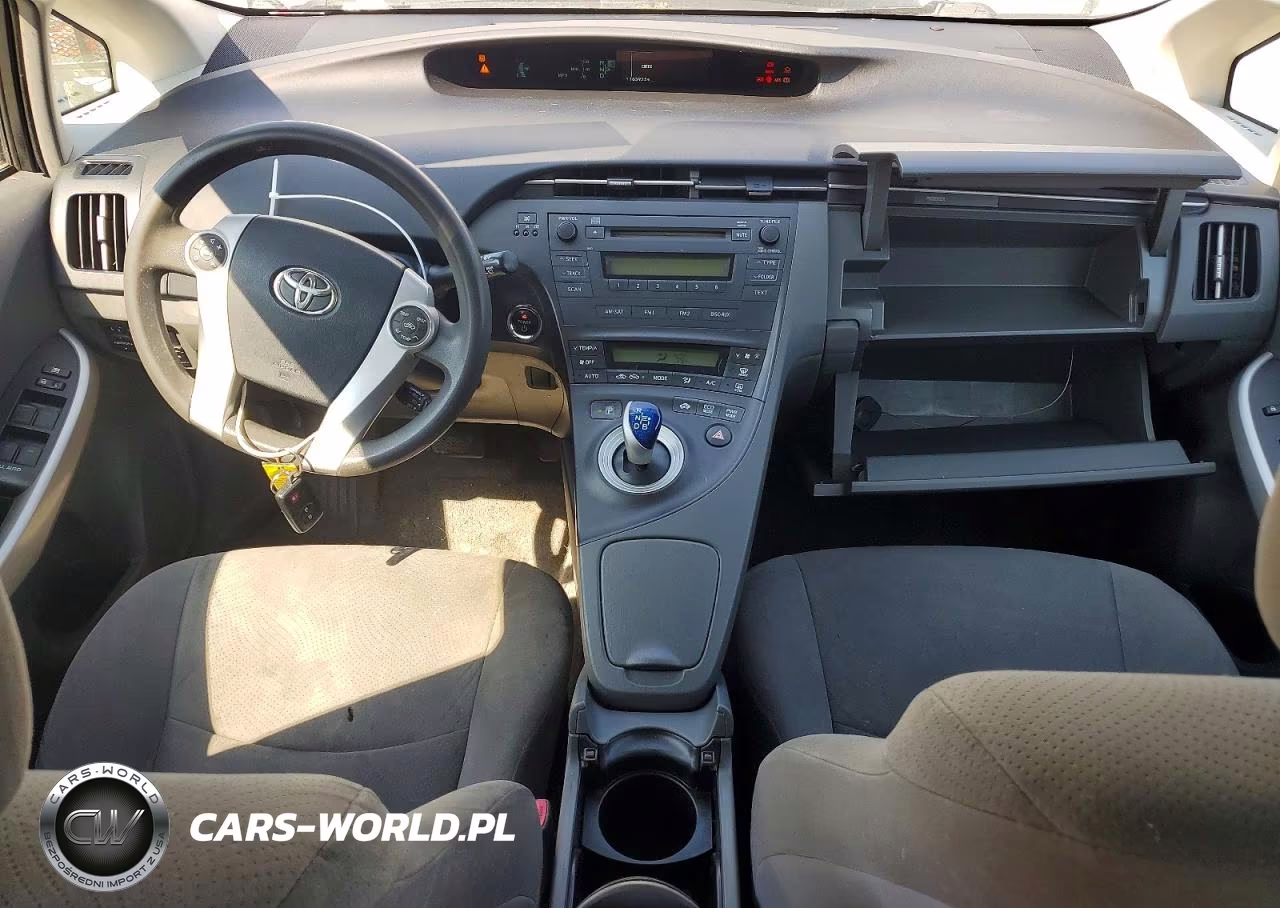 2011 Toyota Prius Two VIN:JTDKN3DU8B5369400 - 8