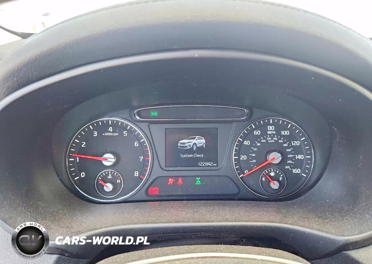 2020 Kia Sorento S VIN:5XYPGDA57LG679842 - 9