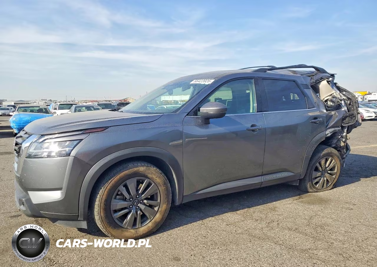 2022 Nissan Pathfinder Sv