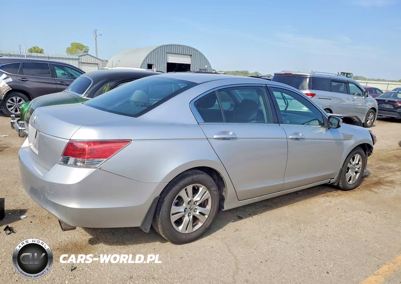 2008 Honda Accord Lxp VIN:JHMCP26468C058735 - 3
