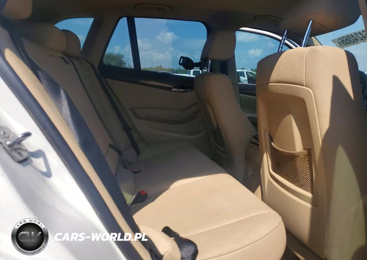 2015 BMW X1 Sdrive28I VIN:WBAVM1C53FVW57262 - 10
