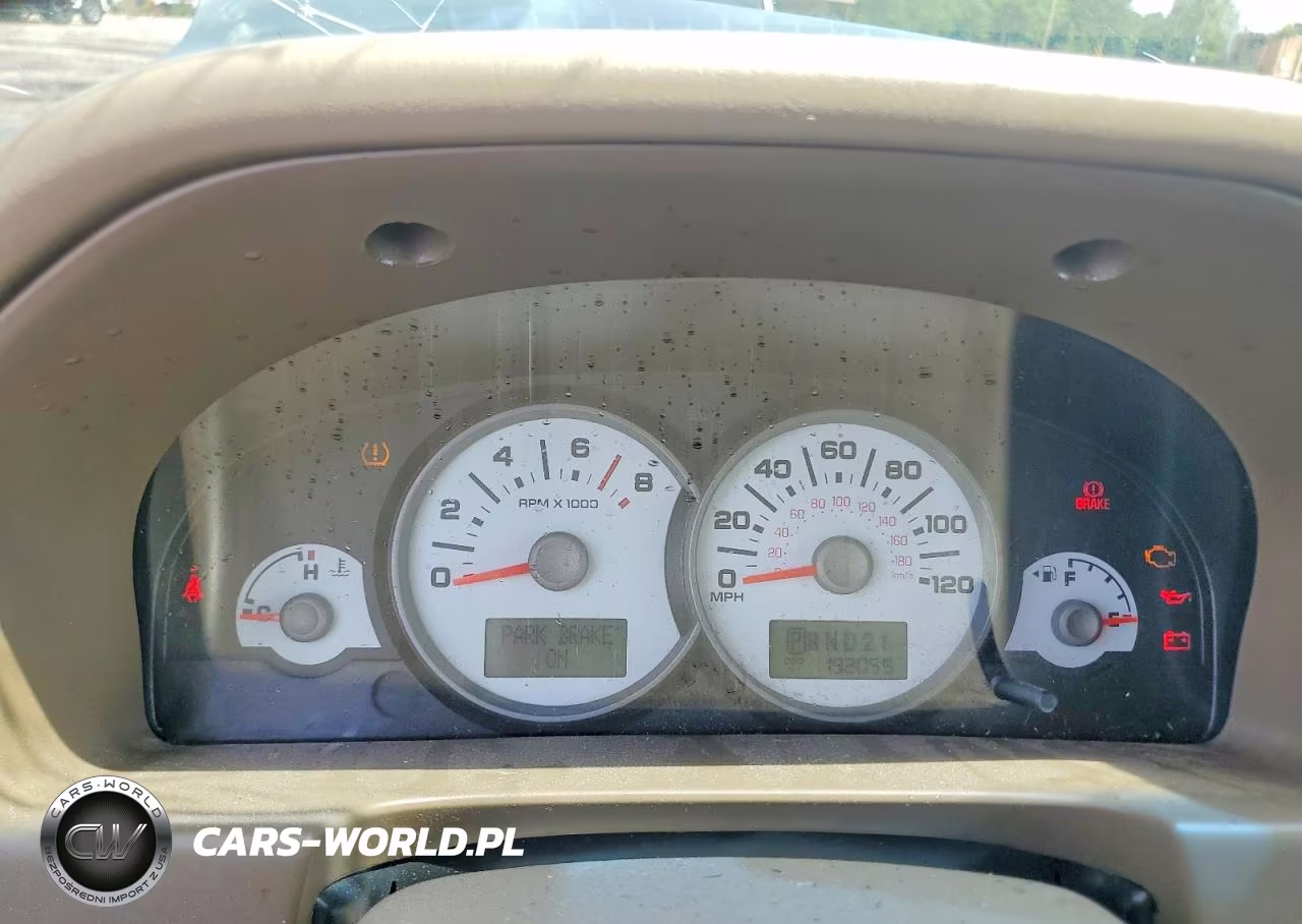 2006 Ford Escape Limited VIN:1FMCU94106KD24972 - 9