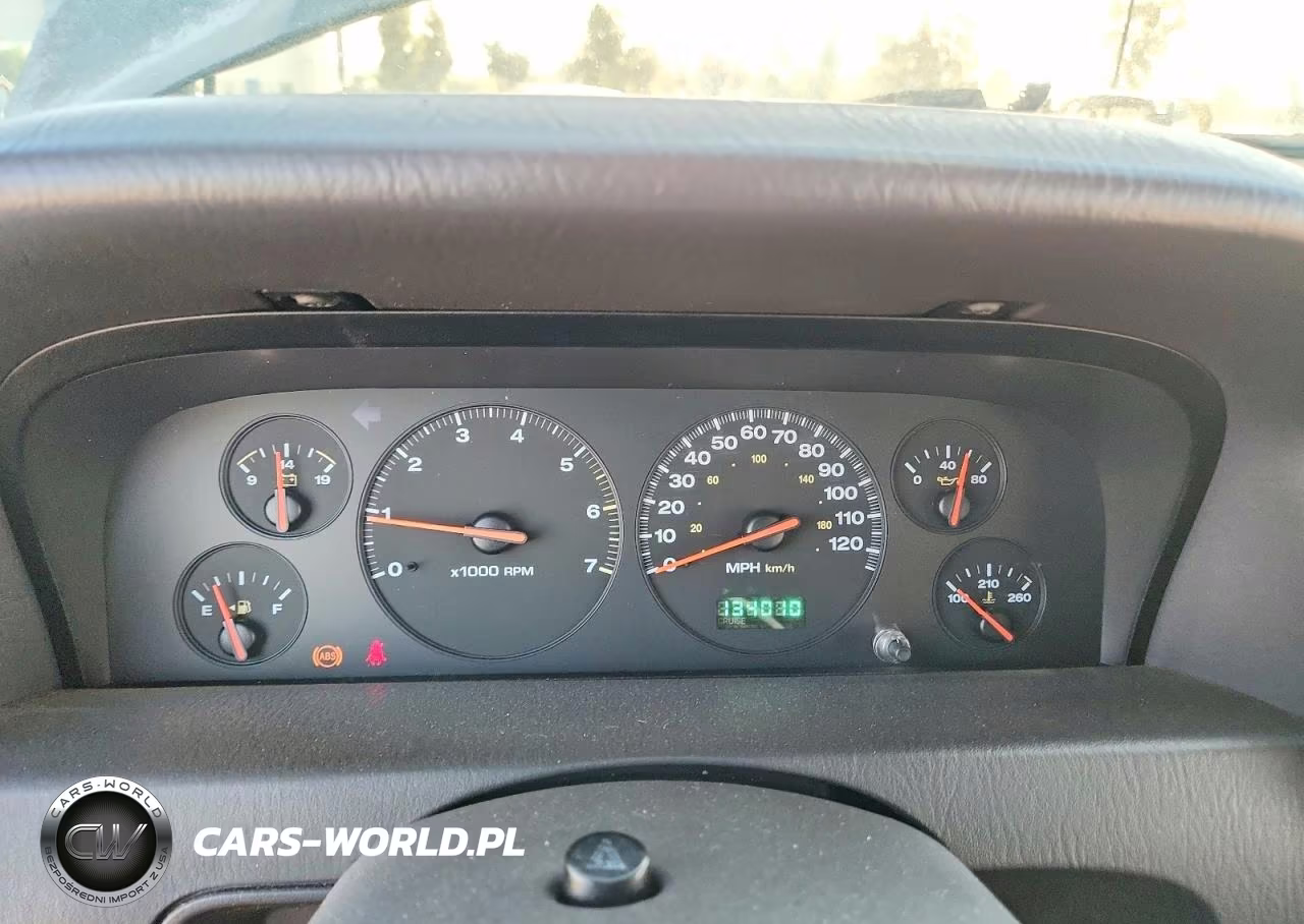 2001 Jeep Grand Cherokee Laredo VIN:1J4GX48S81C583323 - 9