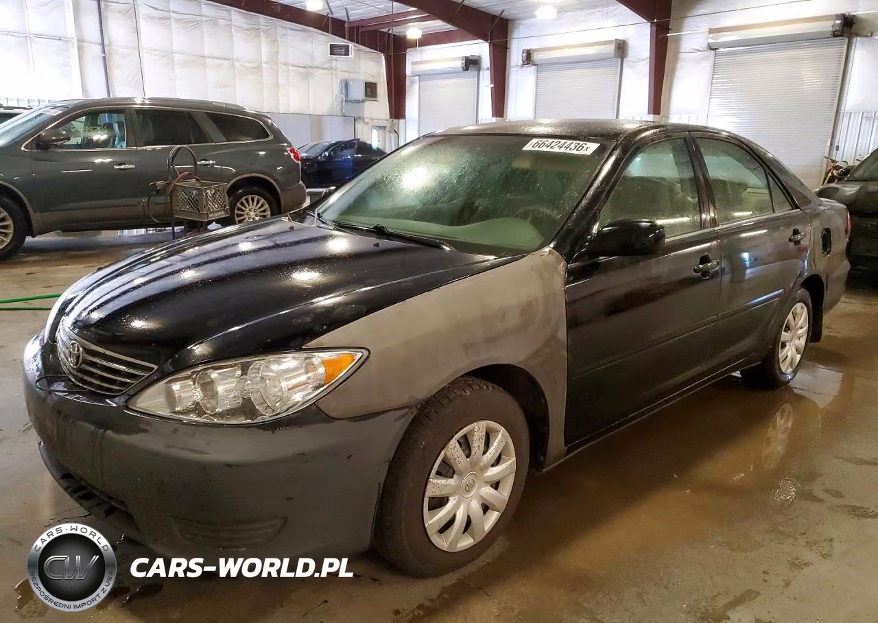 2005 Toyota Camry Le
