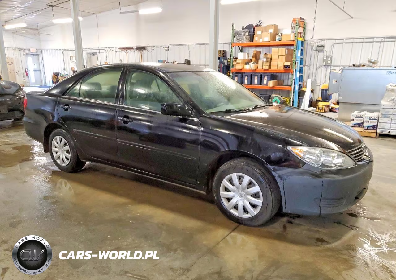 2005 Toyota Camry Le VIN:4T1BE32K75U091774 - 4