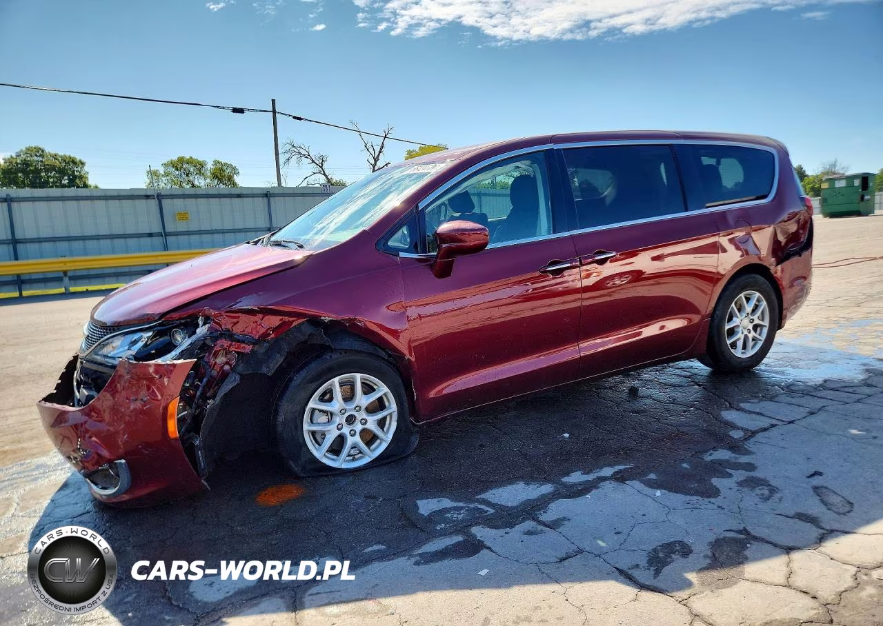 2020 Chrysler Pacifica Touring – zdjęcie 1 z 13