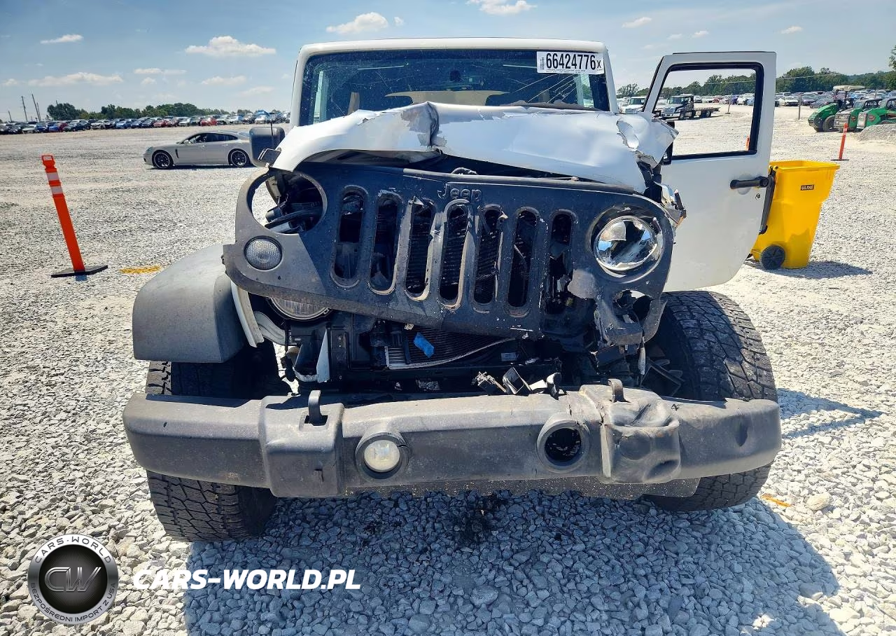 2015 Jeep Wrangler Unlimited Sport VIN:1C4BJWDG6FL620956 - 5