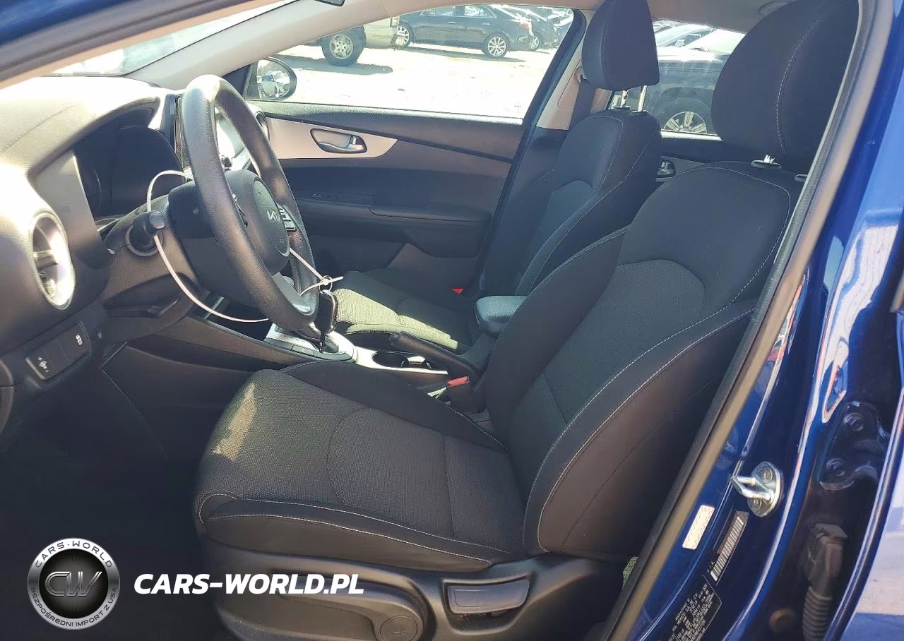 2022 Kia Forte Lxs VIN:3KPF24AD3NE427166 - 7