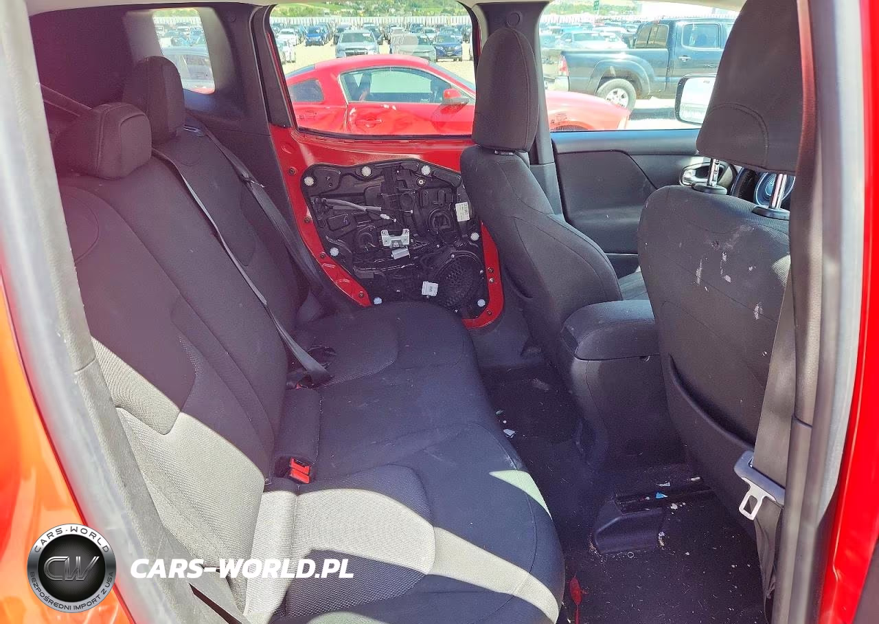 2015 Jeep Renegade Latitude VIN:ZACCJBBT4FPB29827 - 10