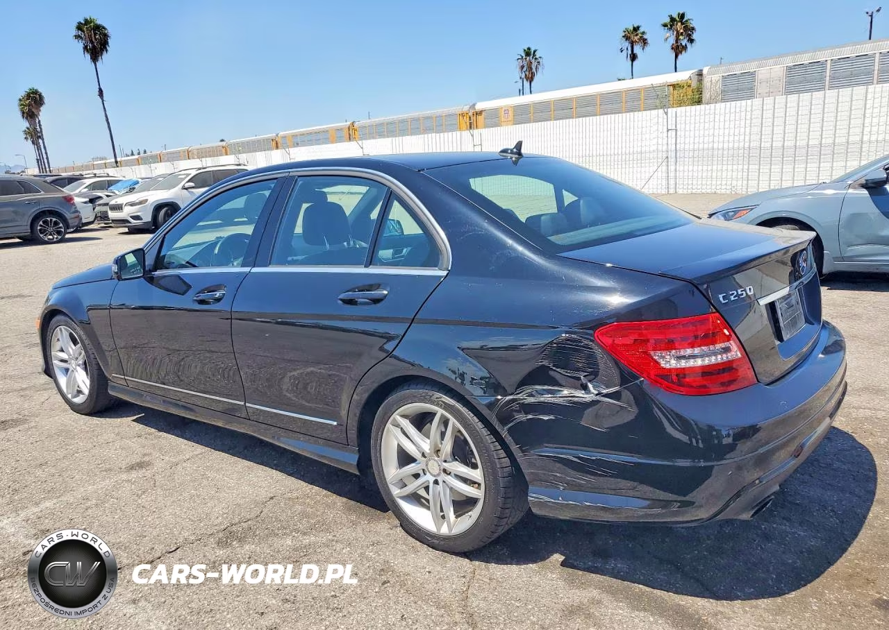 2013 Mercedes-Benz C 250 VIN:WDDGF4HB2DR244203 - 2