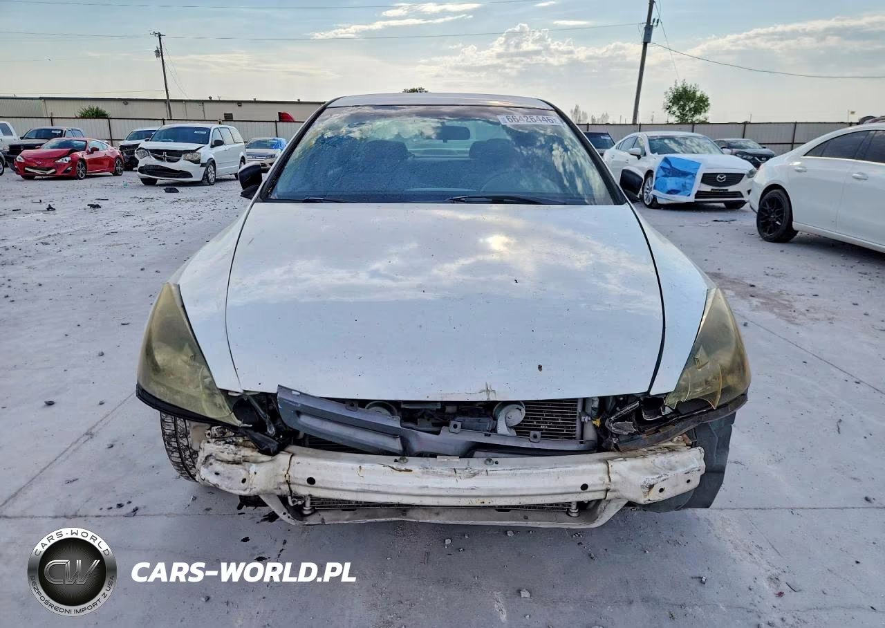 2004 Honda Accord Dx VIN:1HGCM56194A151063 - 5