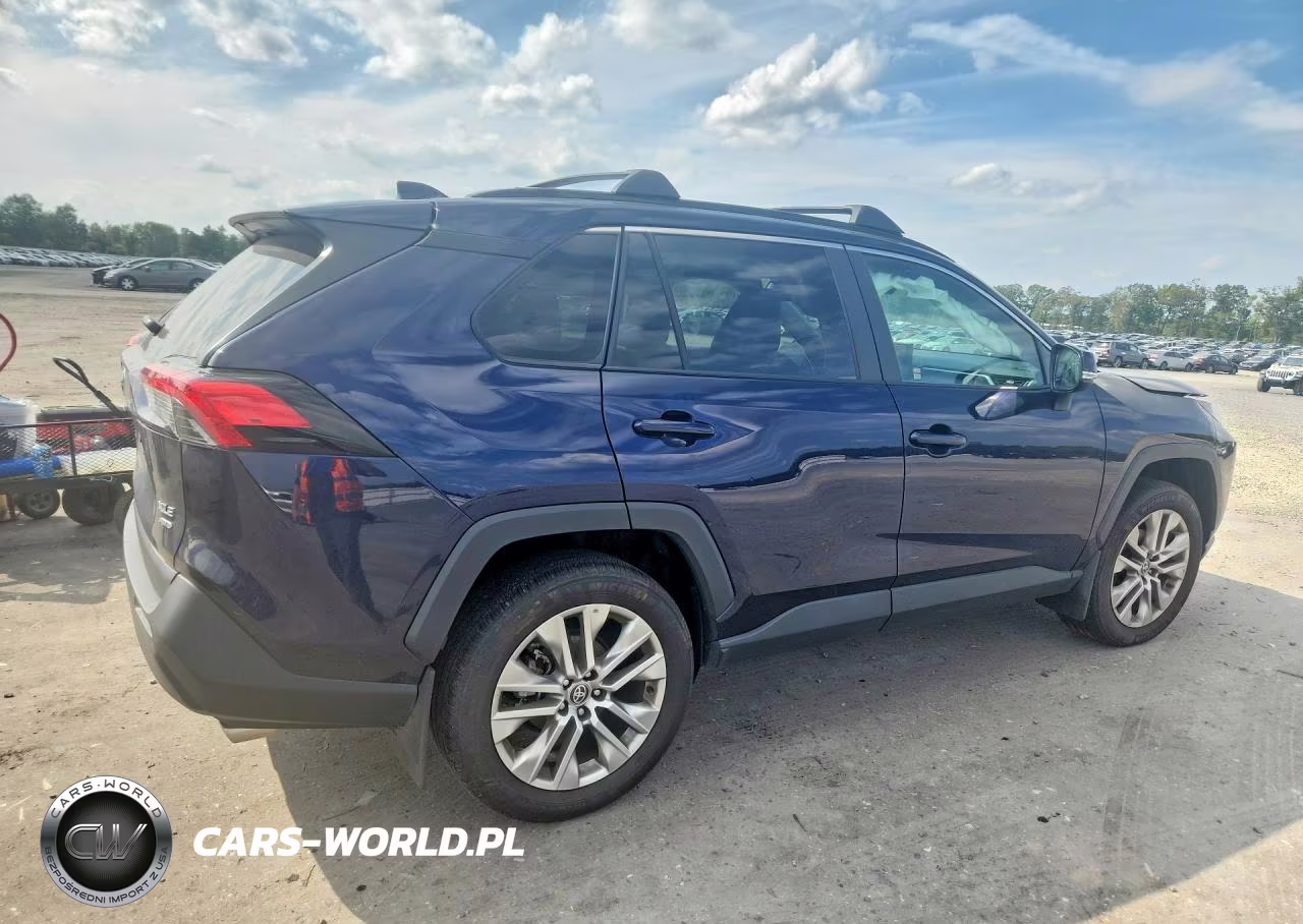 2022 Toyota Rav4 Xle Premium VIN:2T3A1RFVXNW321491 - 3