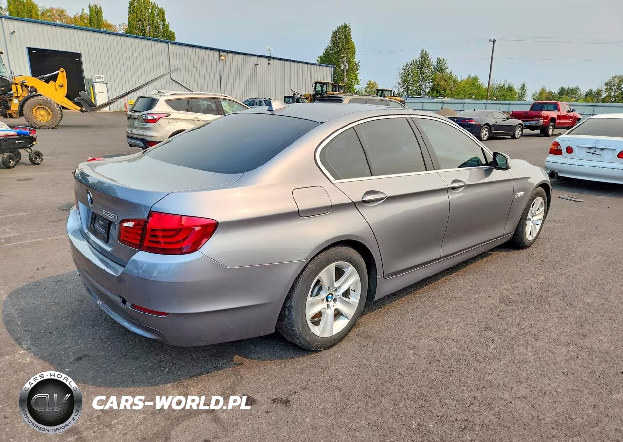 2013 BMW 528 I VIN:WBAXG5C5XDD228842 - 3