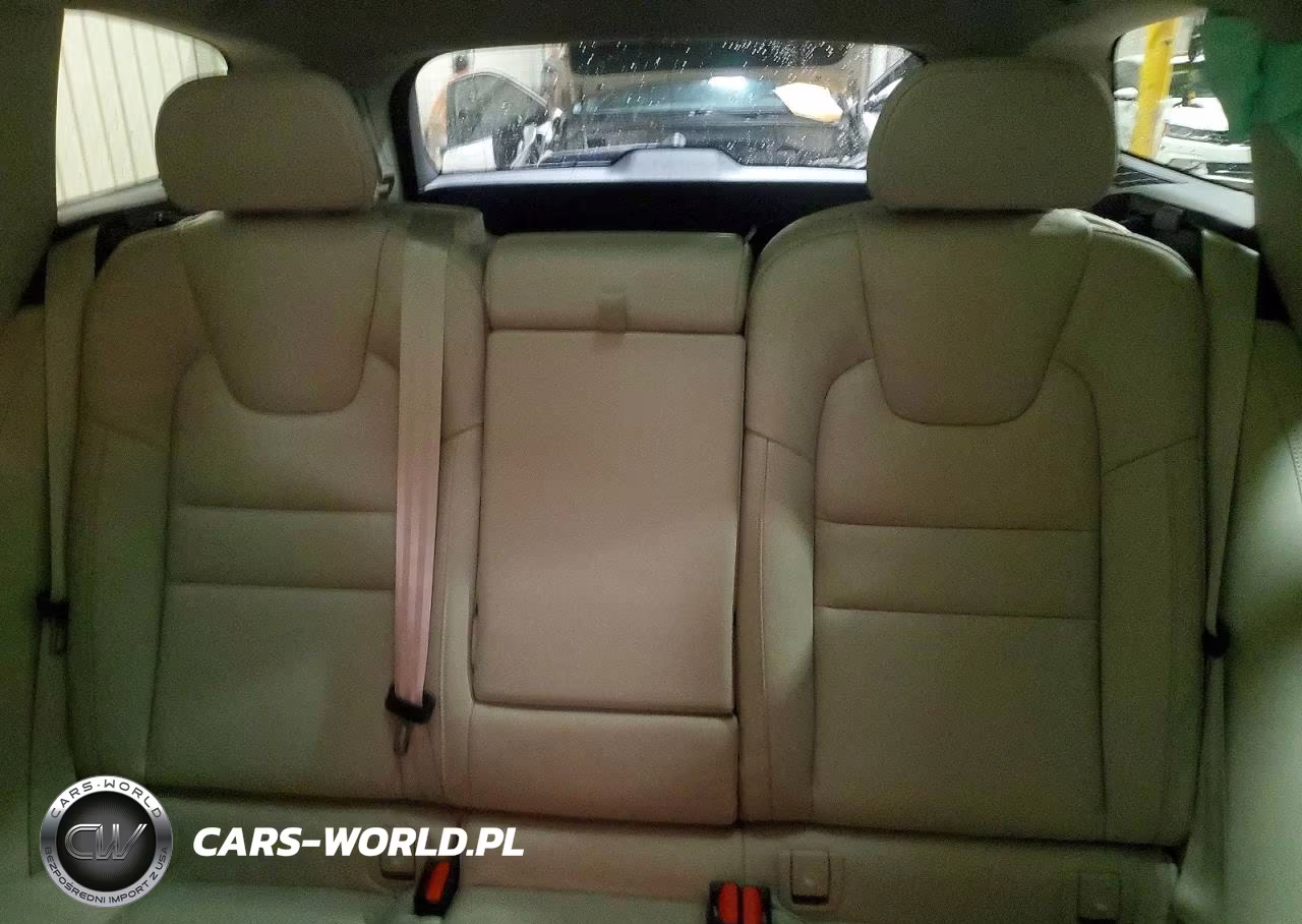 2024 Volvo V60 Cross Country Ultimate VIN:YV4L12WB3R2139780 - 10
