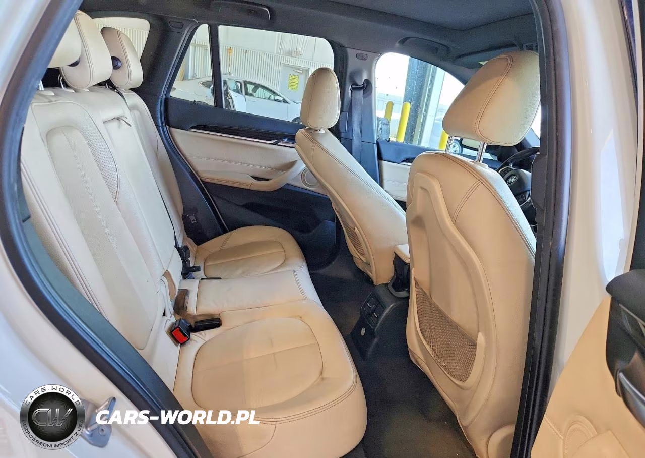 2017 BMW X1 VIN:WBXHT3Z35H4A53635 - 11