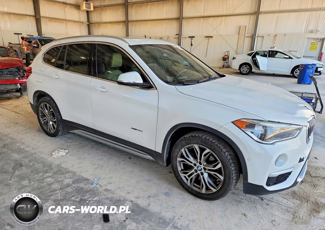 2017 BMW X1 VIN:WBXHT3Z35H4A53635 - 4