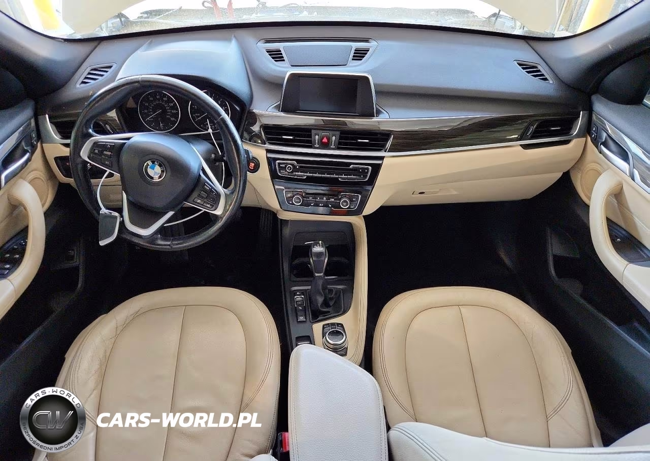 2017 BMW X1 VIN:WBXHT3Z35H4A53635 - 8
