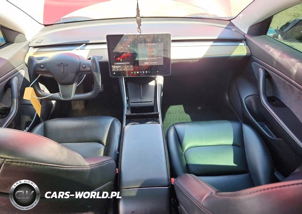 2018 Tesla Model 3 VIN:5YJ3E1EB7JF133484 - 8