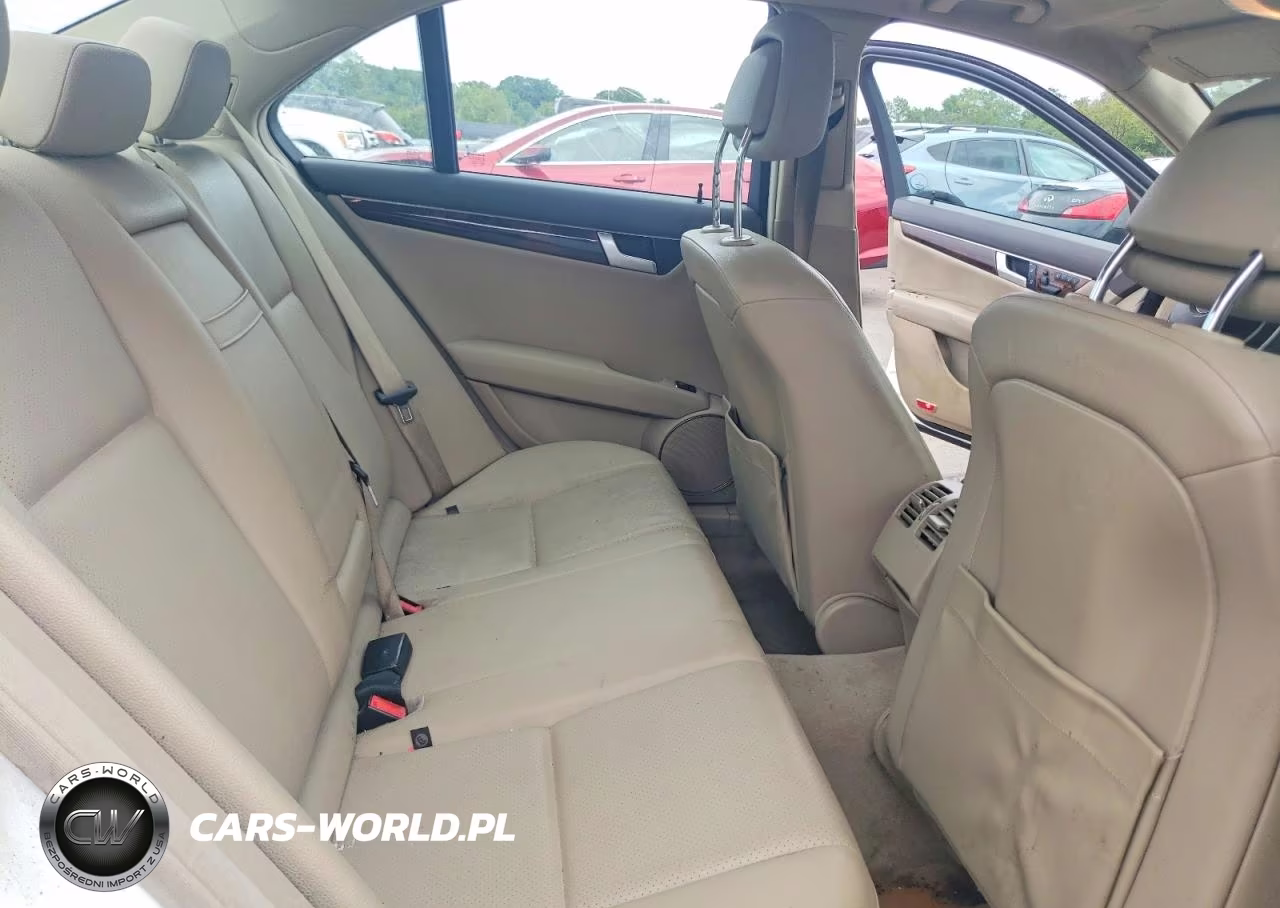 2013 Mercedes-Benz C 300 4Matic VIN:WDDGF8AB5DR248795 - 10