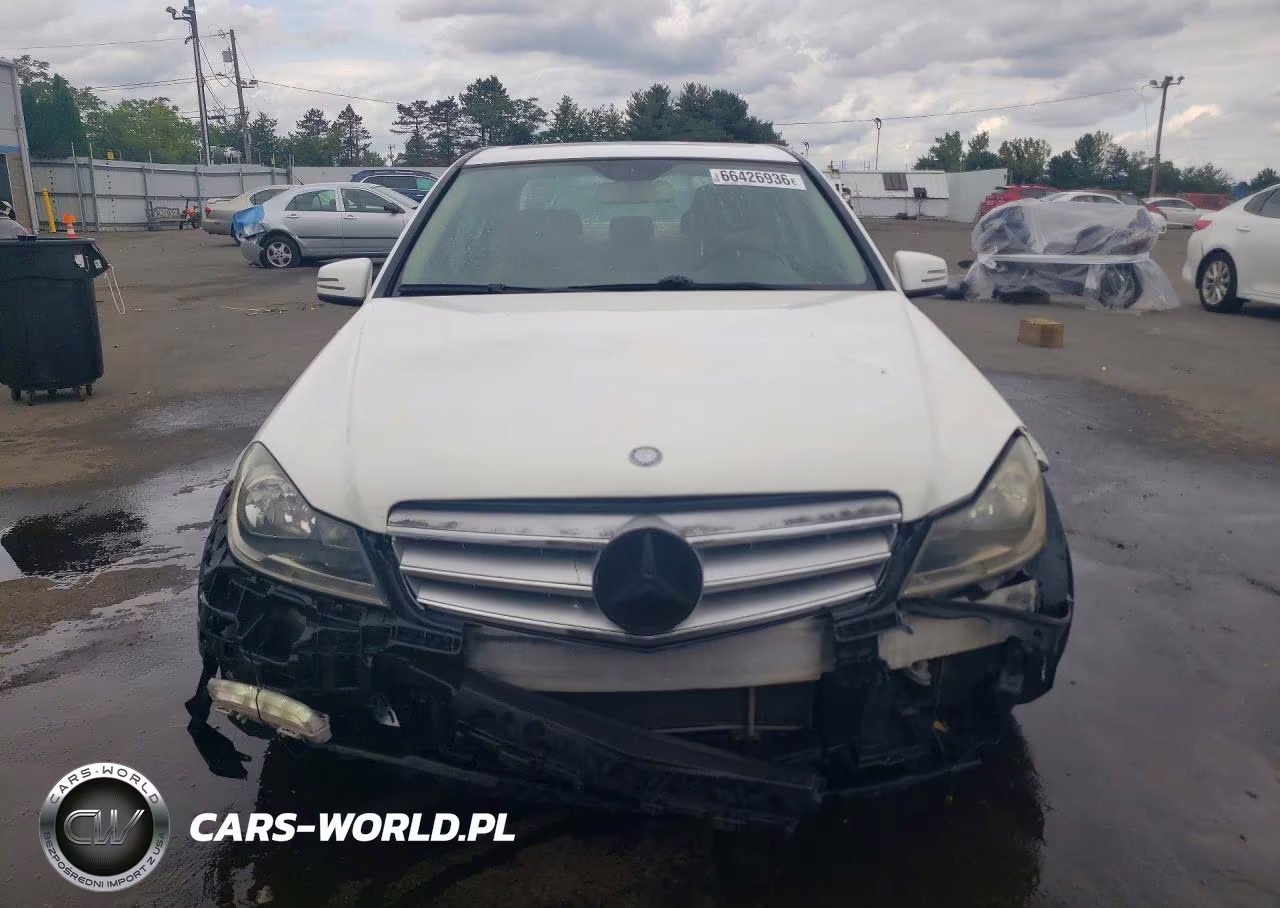 2013 Mercedes-Benz C 300 4Matic VIN:WDDGF8AB5DR248795 - 5