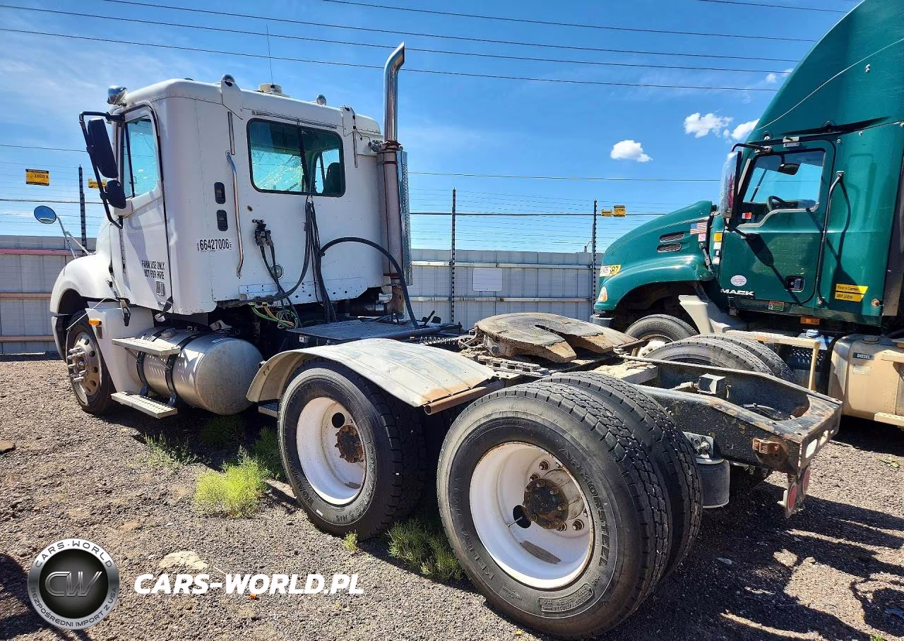2004 Freightliner Columbia 120 Semi Truck VIN:1FUJA6CG94LN15332 - 2