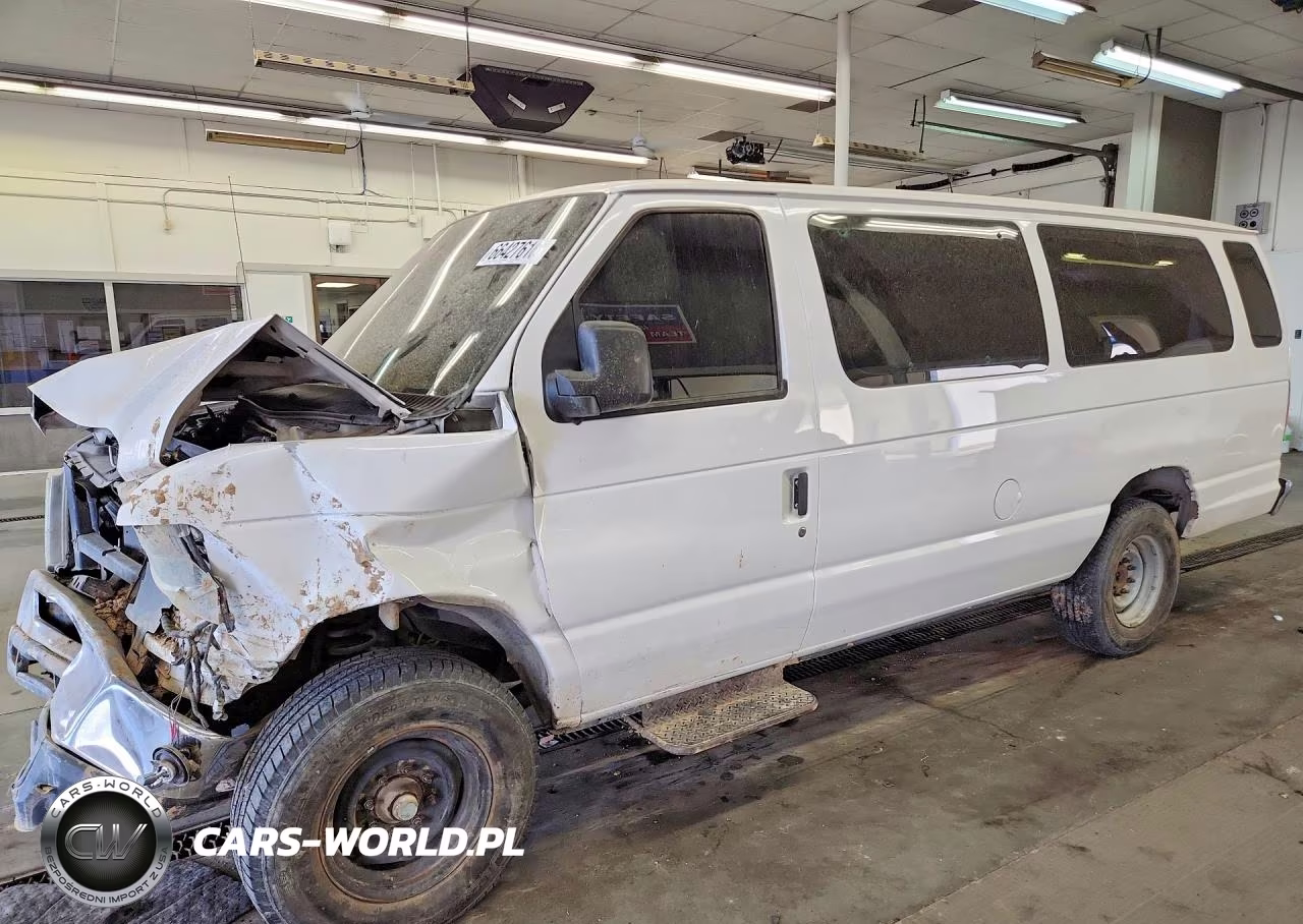 2011 Ford Econoline E350 Super Duty Wagon