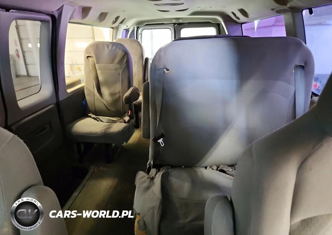 2011 Ford Econoline E350 Super Duty Wagon VIN:1FDSS3BL4BDA55439 - 10
