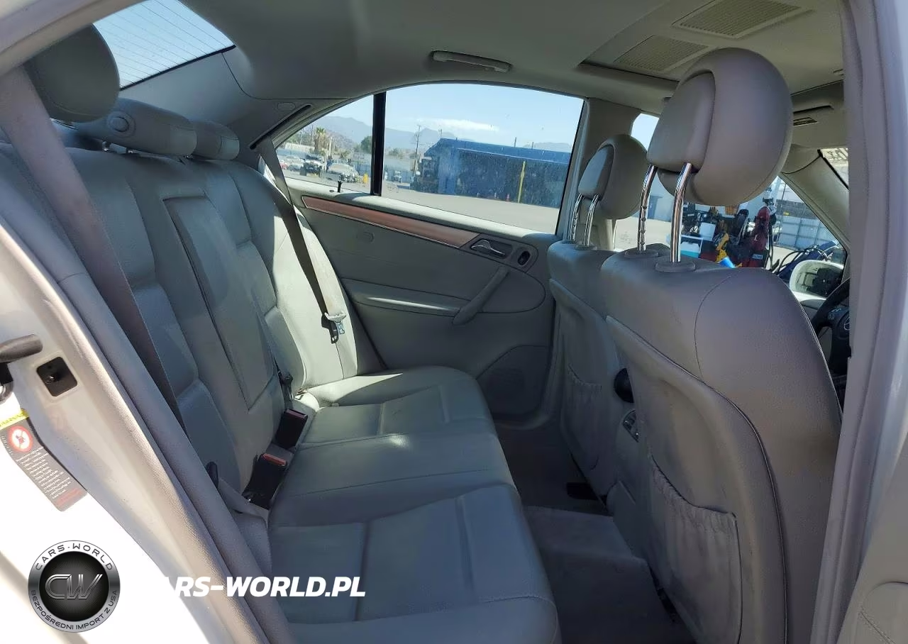 2005 Mercedes-Benz C 230K Sport Sedan VIN:WDBRF40J55A707956 - 10