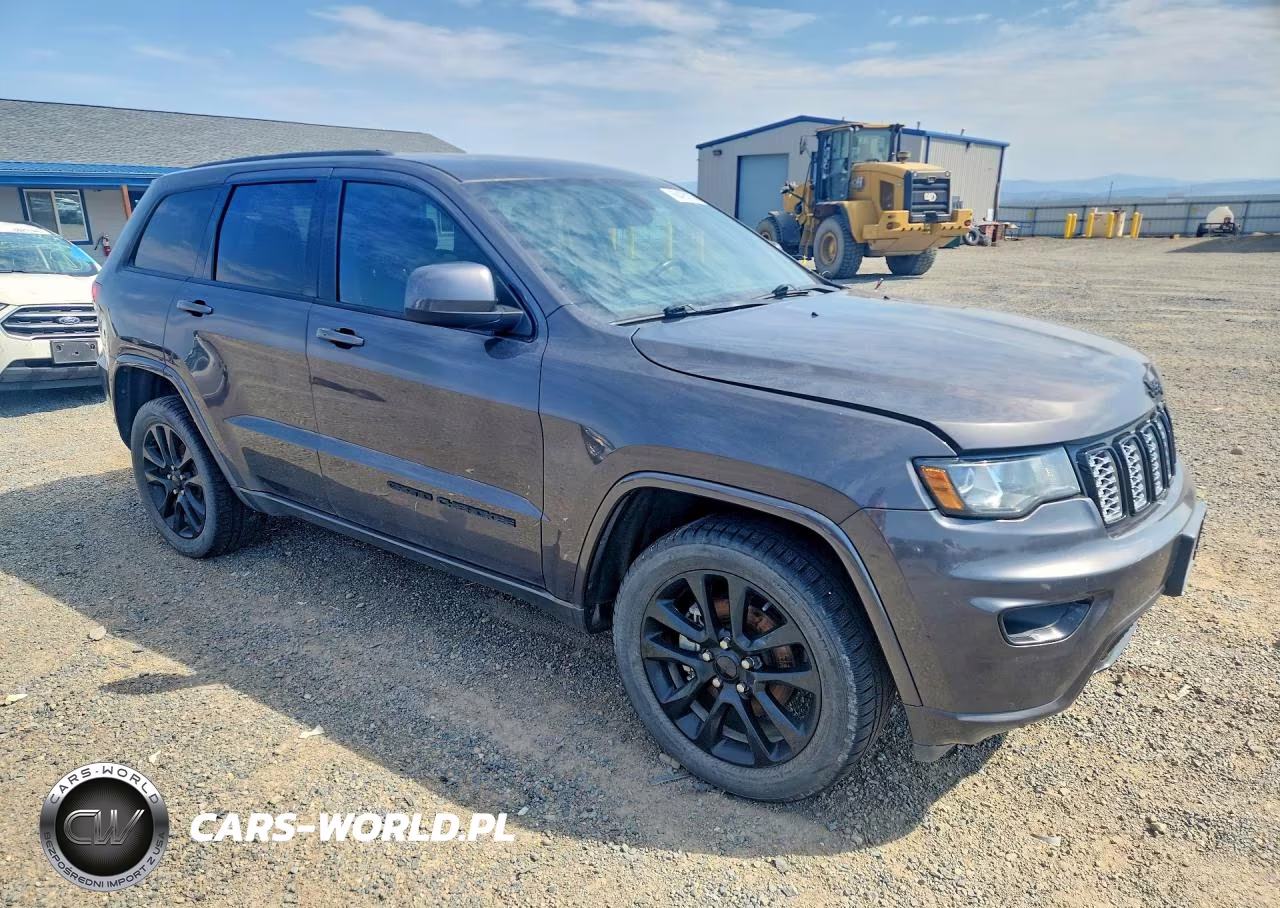 2020 Jeep Grand Cherokee Laredo VIN:1C4RJFAG5LC275949 - 4