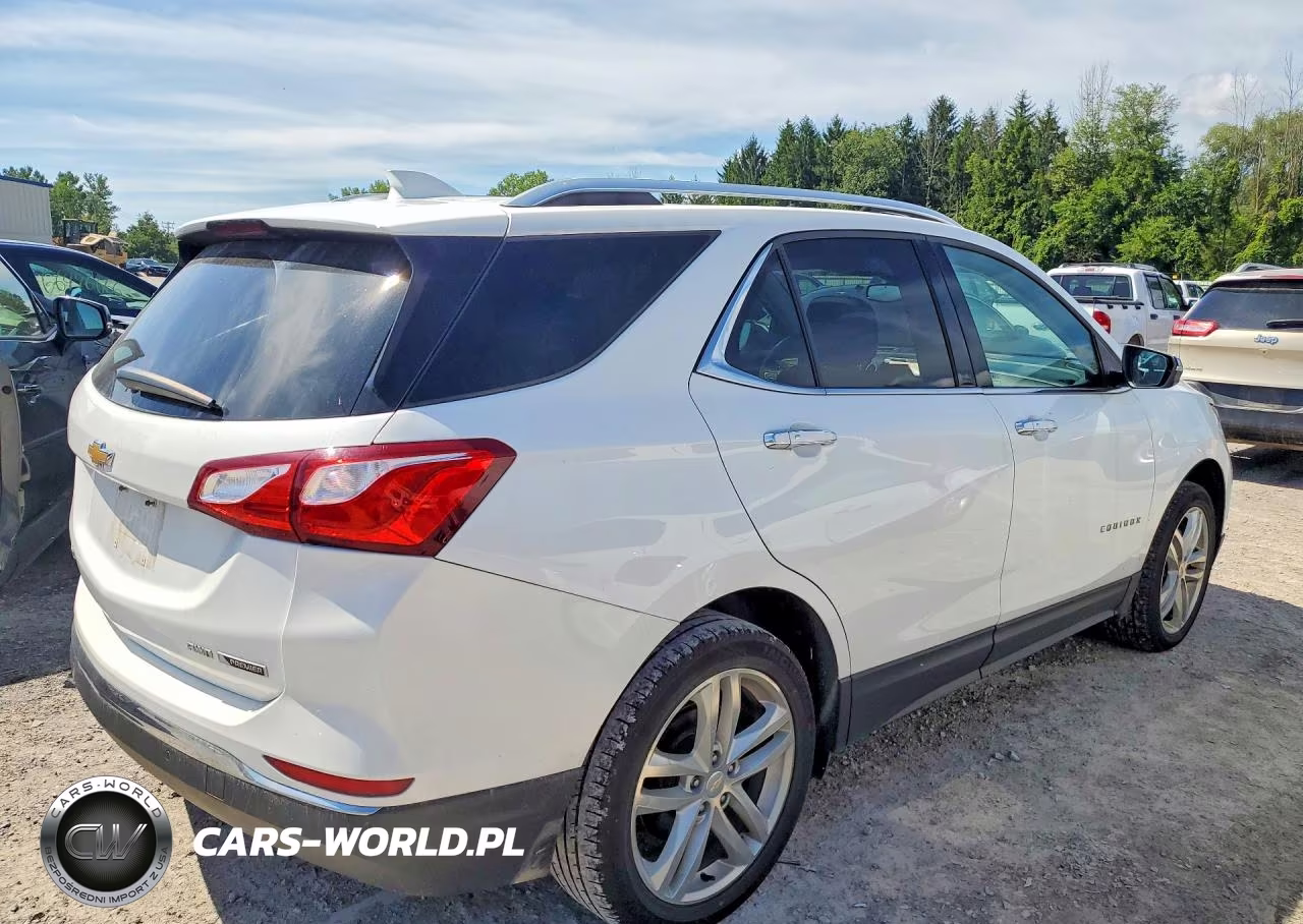 2018 Chevrolet Equinox Premier VIN:2GNAXVEVXJ6124150 - 3