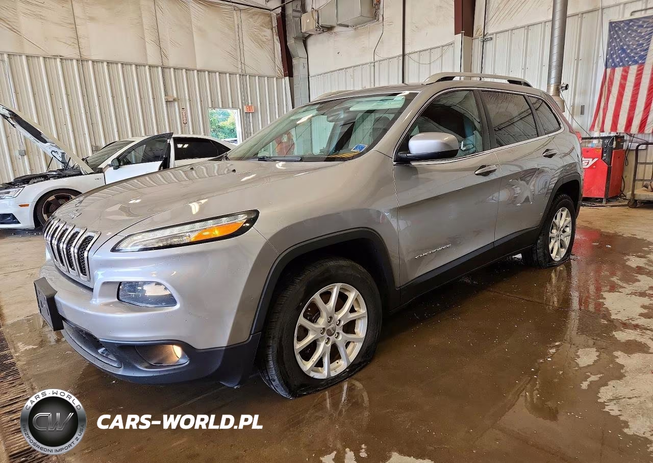 2016 Jeep Cherokee Latitude VIN:1C4PJMCB9GW203900 - 1