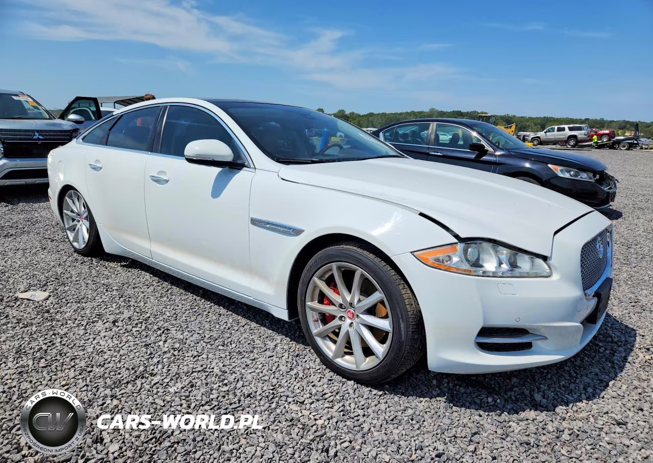 2015 Jaguar Xj VIN:SAJWJ1CD1F8V79443 - 4