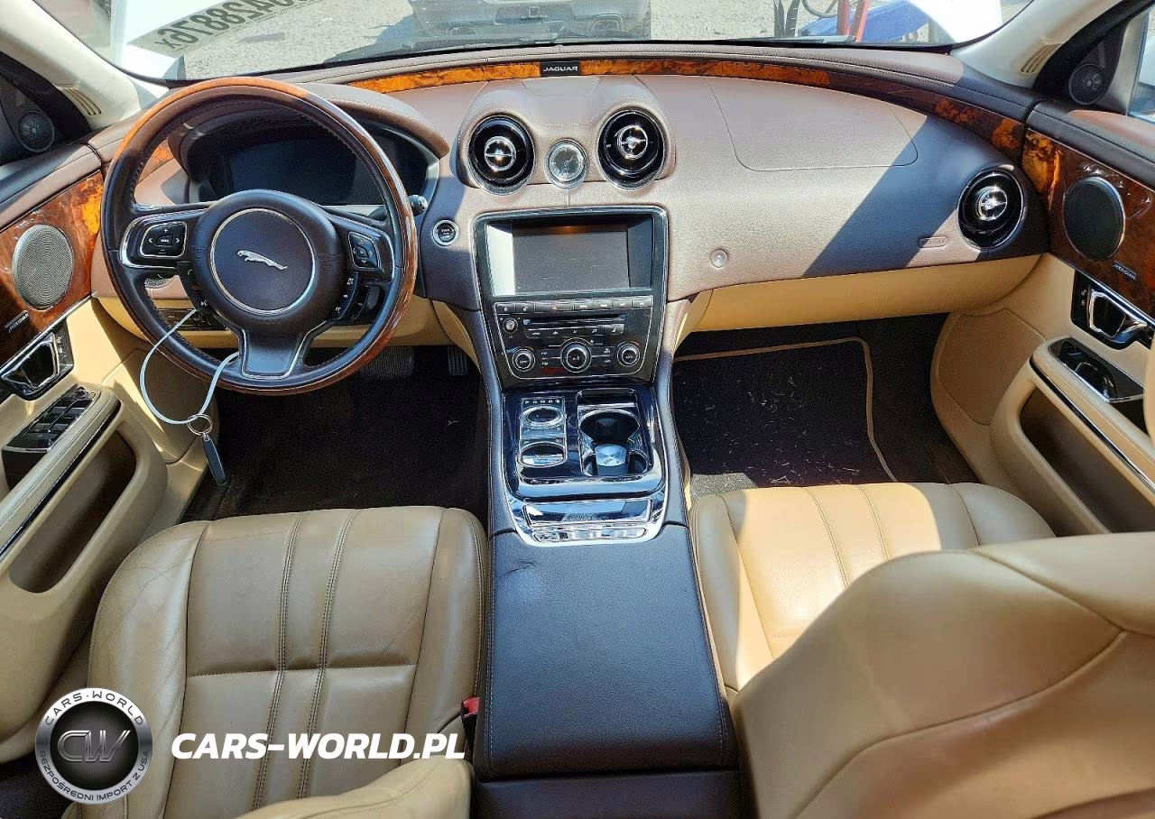 2015 Jaguar Xj VIN:SAJWJ1CD1F8V79443 - 8