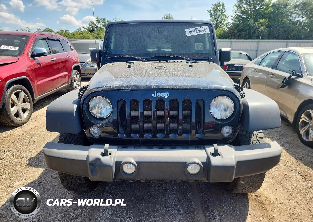 2014 Jeep Wrangler Unlimited Sport VIN:1C4HJWDG0EL138346 - 5