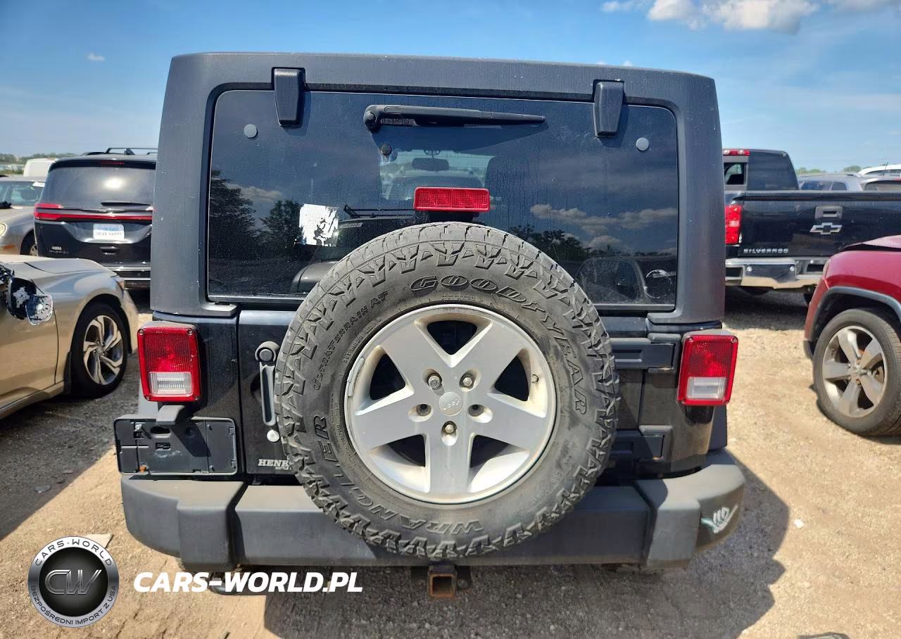 2014 Jeep Wrangler Unlimited Sport VIN:1C4HJWDG0EL138346 - 6
